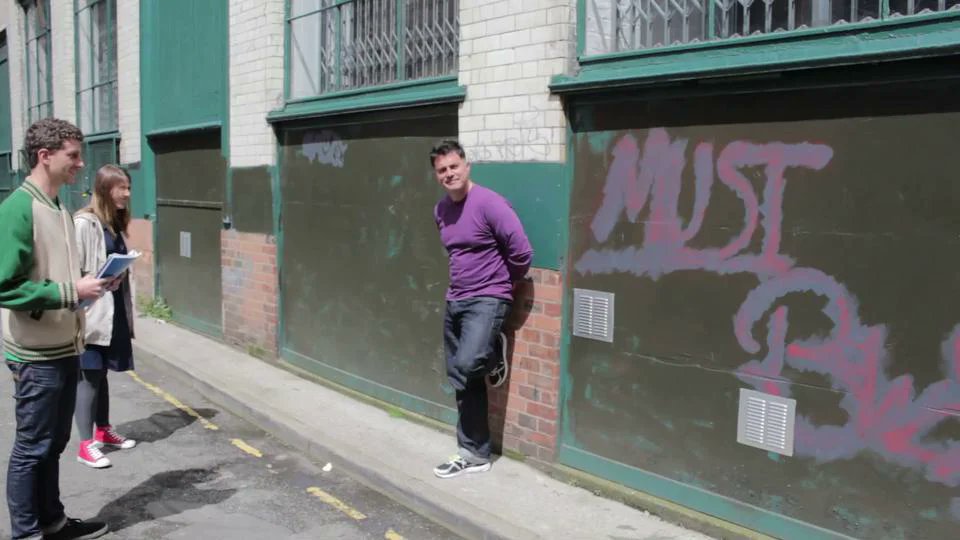 CannotbeFound's tweet card. Naming your company: Damon Collins