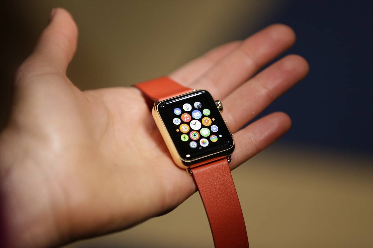 ProjectNeptune's tweet card. Anyone who isn’t a self-described early adopter might want to avoid the entire category of wearables, including the Apple Watch, at least for a few more years. The devices are expected to evolve at a...