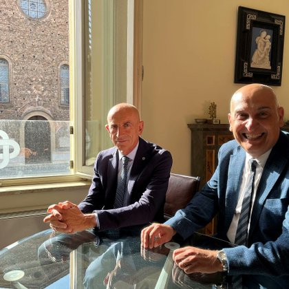 Tweet card summary image