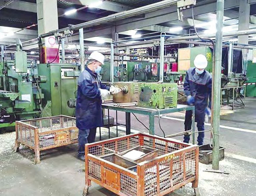 ecotimes_dz's tweet card. L’Algérie, qui ambitionne de porter dans les prochaines années la contribution de l’industrie dans le PIB à 10 % voire