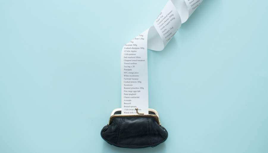 jp_economics's tweet card. El aumento del consumo por el dinamismo demográfico alimenta la inflación, en un entorno de escasa inversión, con impacto en hogares y empresas