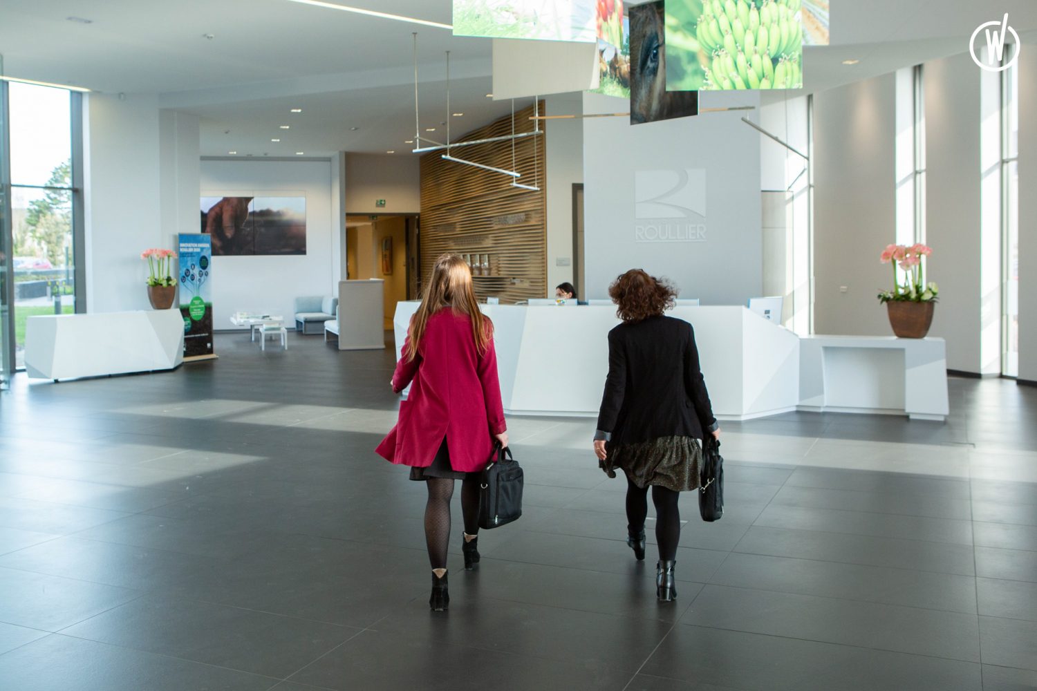 mondedesgeu's tweet card. Mathieu Delpuech (INSA Lyon 12) tisse une toile numérique entre chaque métier du Groupe Roullier.