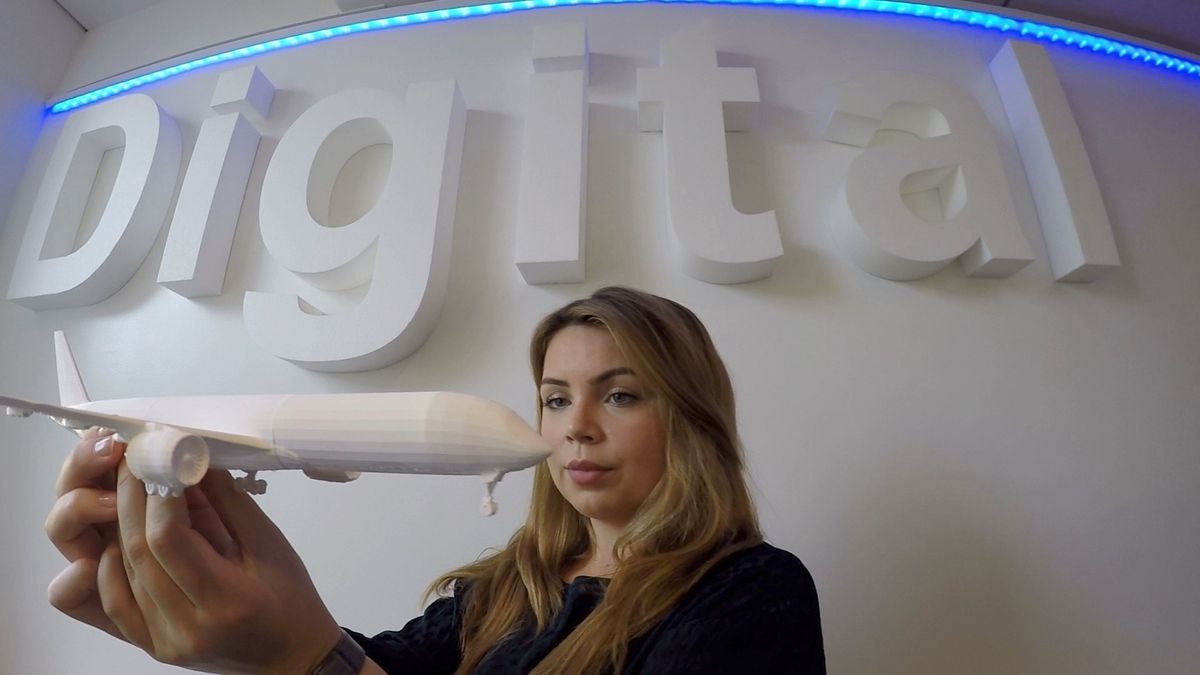 3DPrintingProfs's tweet card. And down the line, get ready for 3D-printed airline meals