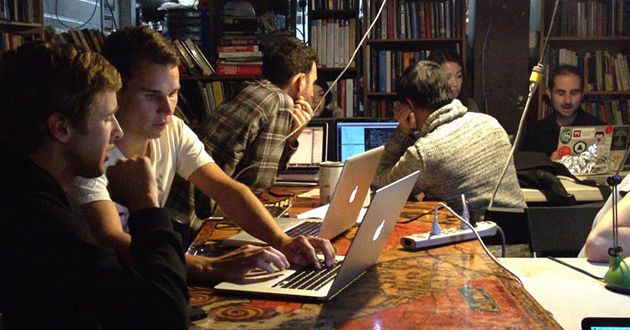 GirlsThatCode's tweet card. If you want to be a programmer, you pretty much have two choices: Take a class at a school or university, or learn on your own through books and online classes. But Ruben Abergel and Edward Lando...