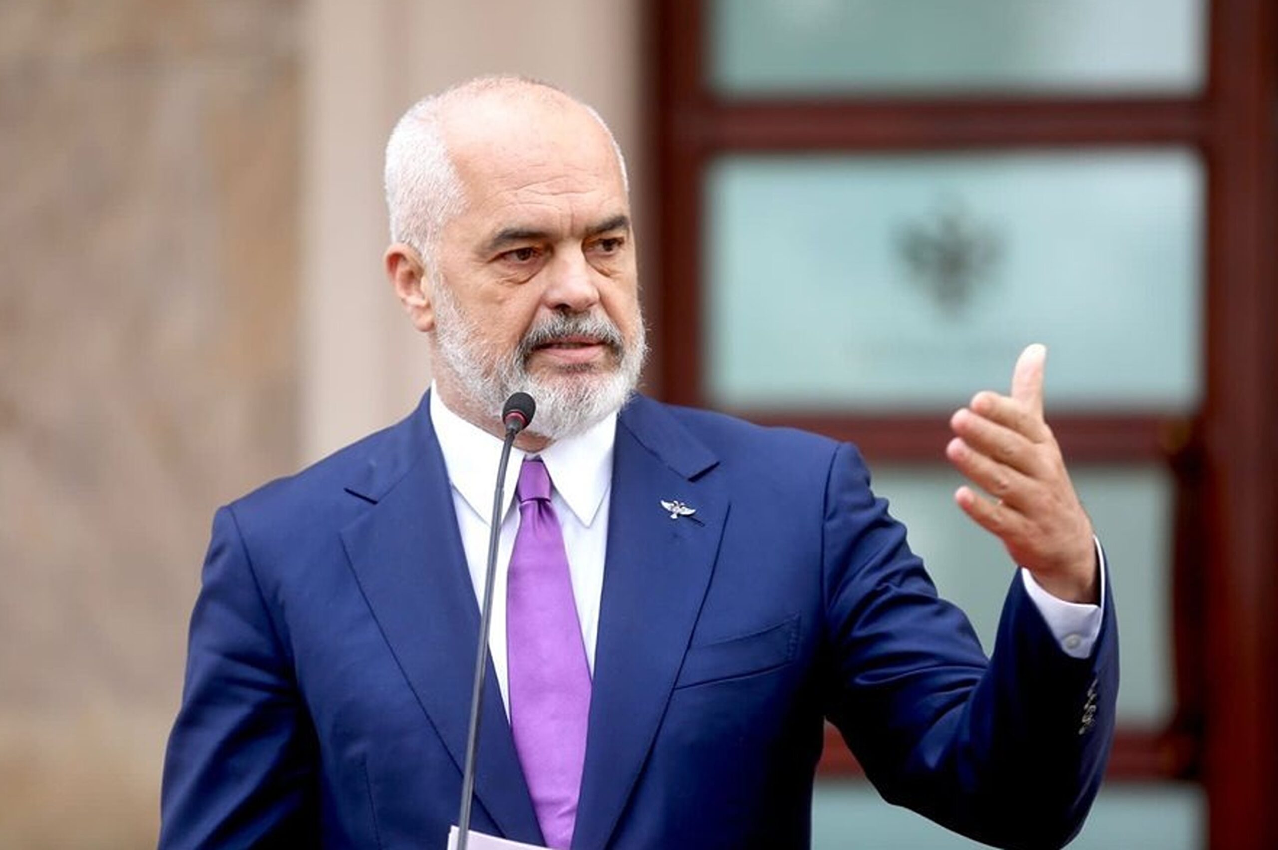 RksNews's tweet card. The Prime Minister of Albania, Edi Rama, is in Brussels participating in the 7th Intergovernmental Conference Albania–European Union. Together with EU Enlargement Commissioner Marta Kos and the...