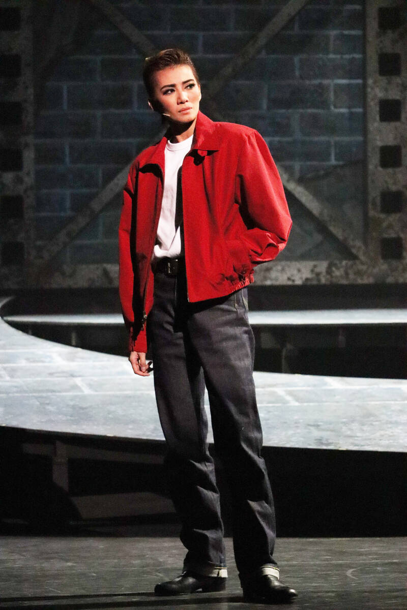 entapark_jp's tweet card. 　宝塚歌劇花組スター・極美慎（きわみ・しん）主演の舞台「ＤＥＡＮ」が１７日、大阪・梅田芸術劇場シアター・ドラマシティで開幕した。 - EntaPark（エンタパーク）報知新聞社の芸能ニュース専門メディア