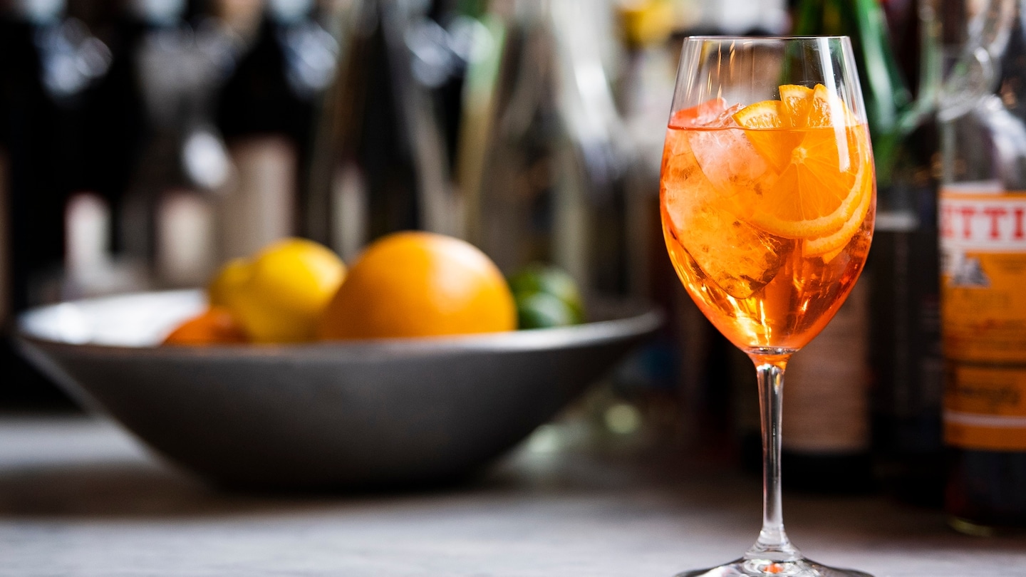 washingtonpost's tweet card. Or maybe this is just one big book promotion stunt?