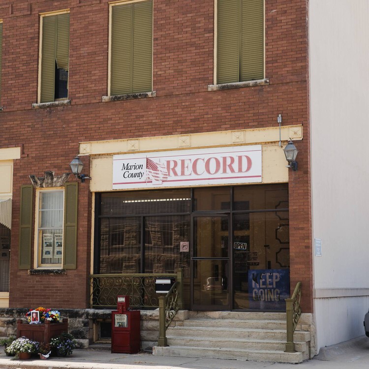 toddvogts's tweet card. The inside story of the events leading to the police raid on the Marion County Record, according to Editor Eric Meyer, Chief Gideon Cody and others.