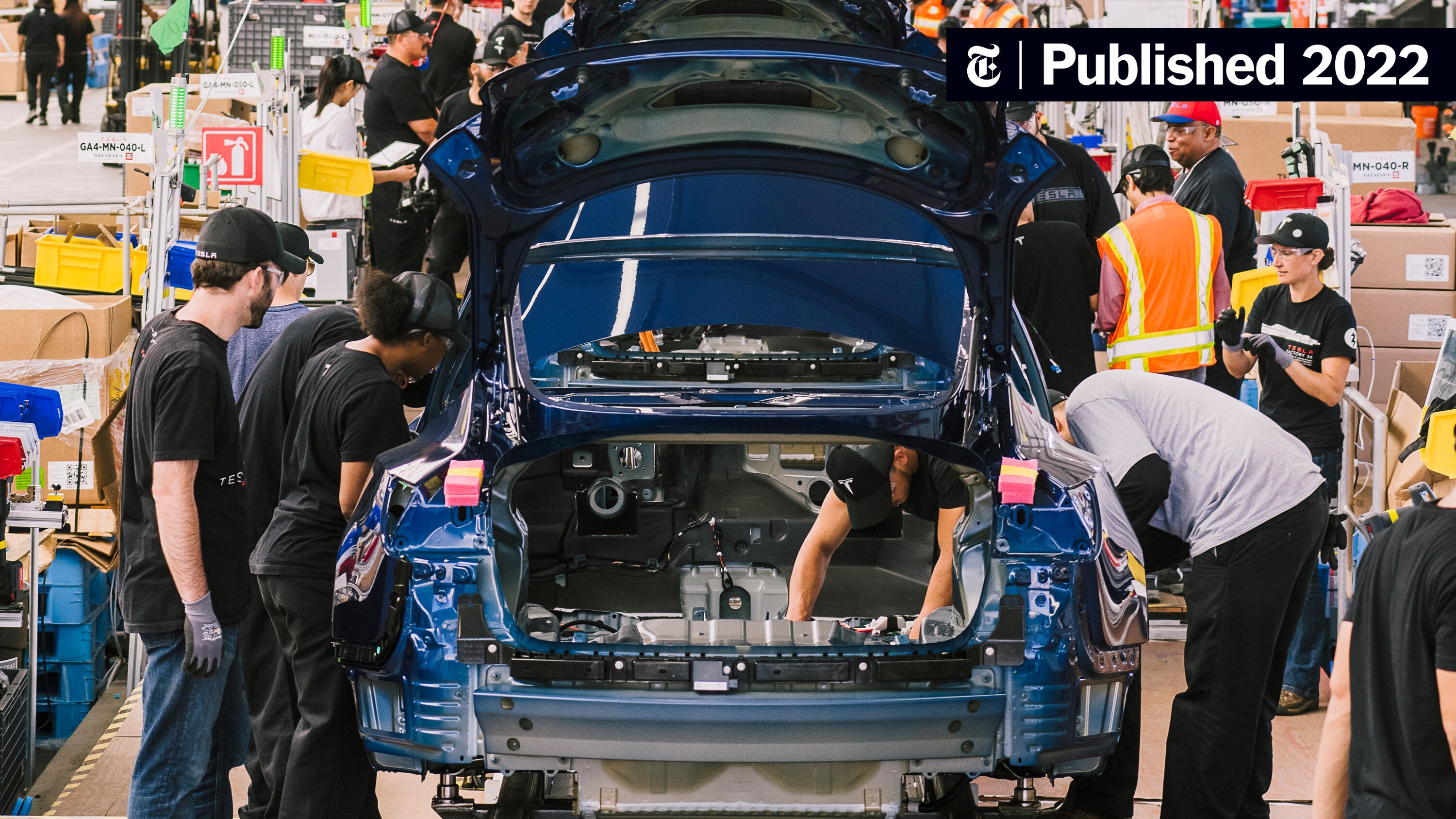 kojieumesmo's tweet card. Firing people. Talking of bankruptcy. Telling workers to be “hard core.” Mr. Musk has repeatedly used those tactics at many of his companies.