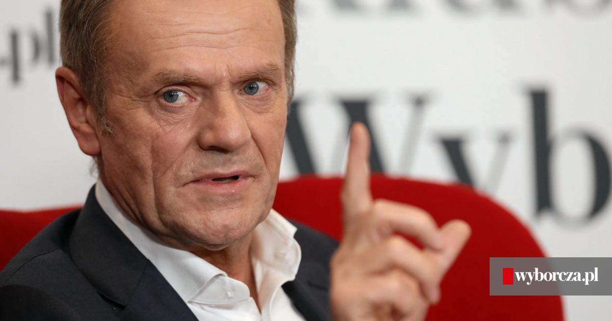 maggiepython's tweet card. Premier w rozmowie z Bartoszem T. Wielińskim z okazji Święta Niepodległości: Ja się z tym nie pogodziłem, że Polska jest podzielona pół na pół. Chcę ten podział trochę naruszyć.