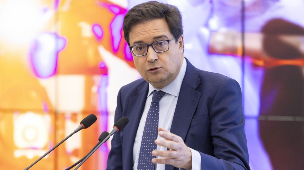 GaliciaCsif's tweet card. Las organizaciones de trabajadores esperan que el Gobierno presente ya una porcentaje de subida retributiva