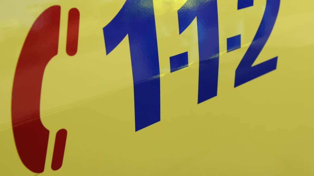 launchdata's tweet card. Door een storing is het noodnummer 0900-8844 van de politie vrijdagochtend sinds kwart voor 7 onbereikbaar in de regio Den Haag. Dat zei een woordvoerder van de politie.