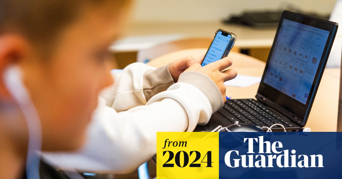 C_Hendrick's tweet card. Local WhatsApp group started by two mothers concerned about online safety attracts more than 4,000 members