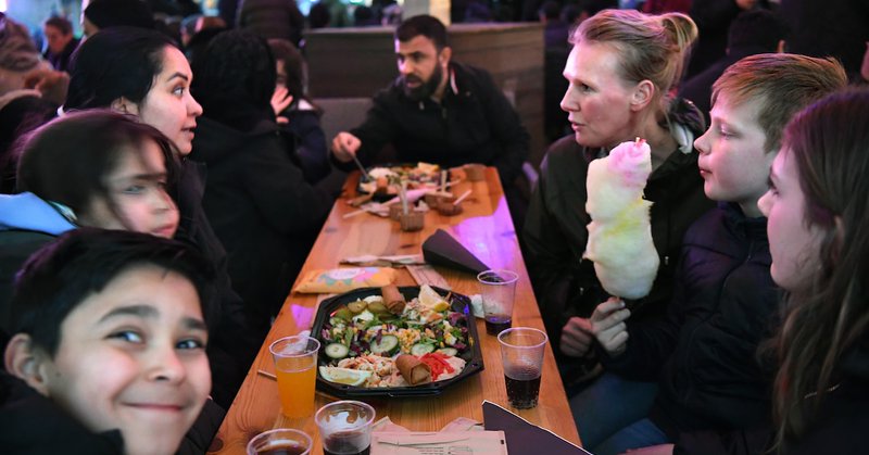 Tweet card summary image