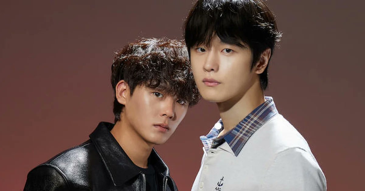 SPUR_magazine's tweet card. 高校を舞台にしたアクションノワールものが、今、韓国や日本でとにかく熱い、熱いのです！　なかでも『ONE：ハイスクールヒーローズ』は、今年の５月に韓国のwavveで配信され、最高視聴ユーザー数と視聴時間１位を獲得した大人気の話題作なのですが、この10月にPrime Videoのサブスクリプション「韓国ドラマ＆エンタメChannel K」から待望の日本配信がついに決定。ということで、早速、主演の...