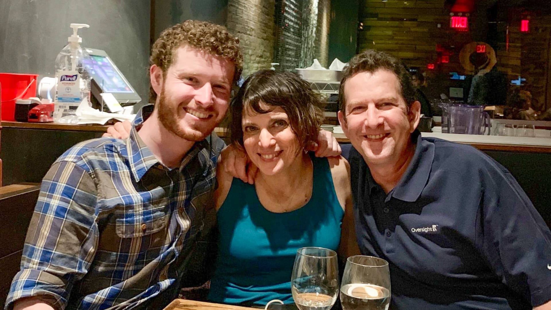 c_albertdeitch's tweet card. If you want to live a fulfilled and meaningful life — and who doesn't? — follow my mom's four rules of happiness.