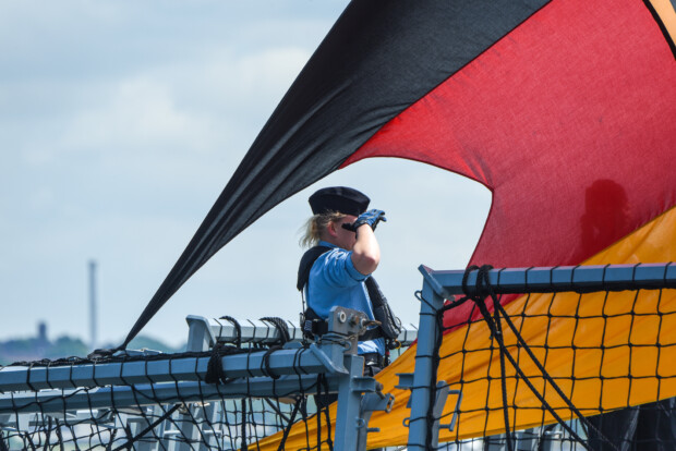 RolandTichy's tweet card. Die linken Parteien inklusive der Merkel-CDU haben den Deutschen ihren Nationalstolz madig gemacht. Doch nun bräuchten sie genau den, um die gewünschte Verteidigungsbereitschaft zu fördern. Wie sie...
