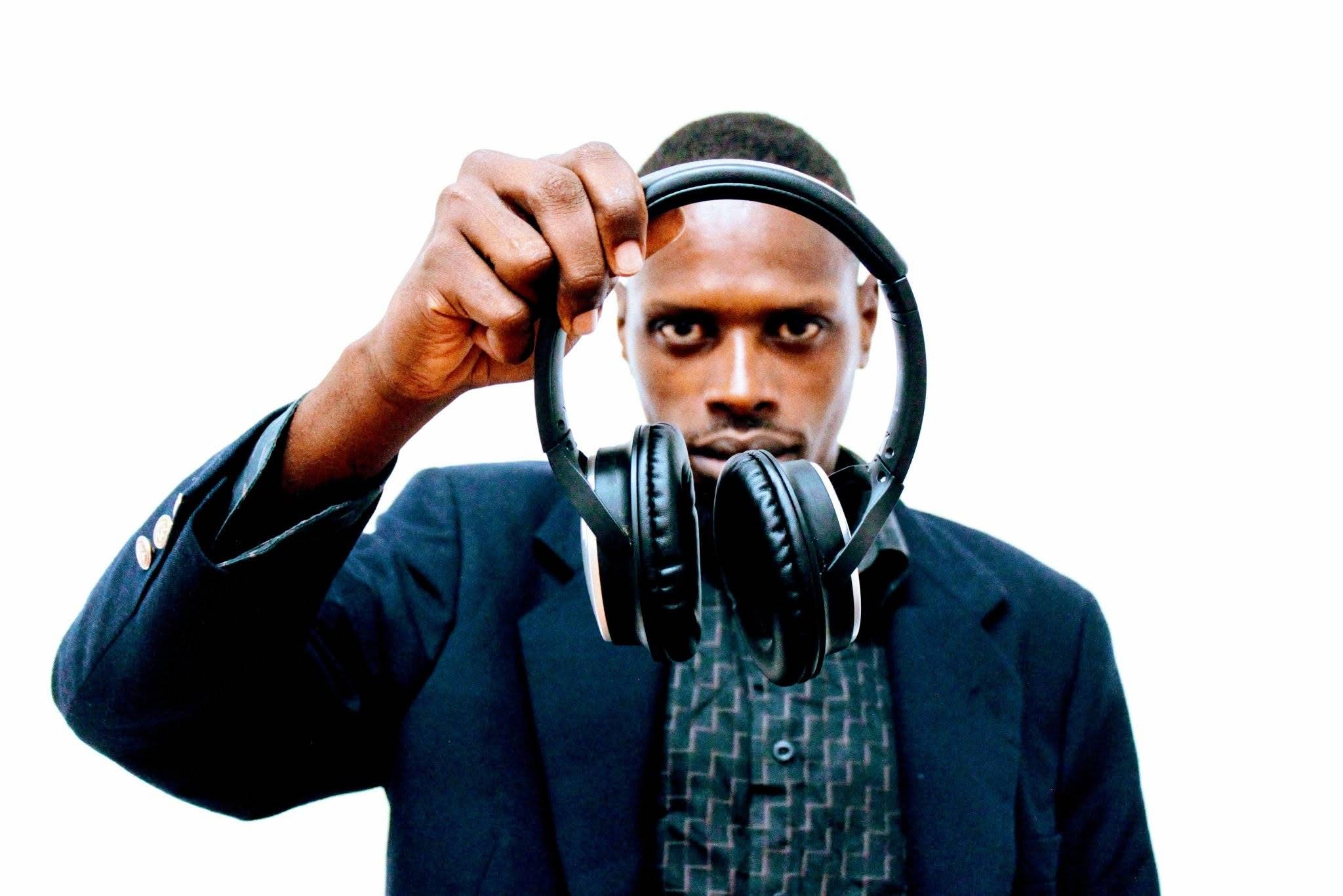 FreeStateWorld1's tweet card. Hailing from Wepener, a small town in the Free State, Samuel Mono, known as Sir Zito, has not let his humble beginnings deter him from achieving his musical dreams. As a self-taught music producer...