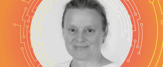 JAXenter's tweet card. Wir stellen inspirierende Frauen vor, die erfolgreich in der IT-Branche Fuß gefasst haben. Heute: Dr. Elena Moukhina.