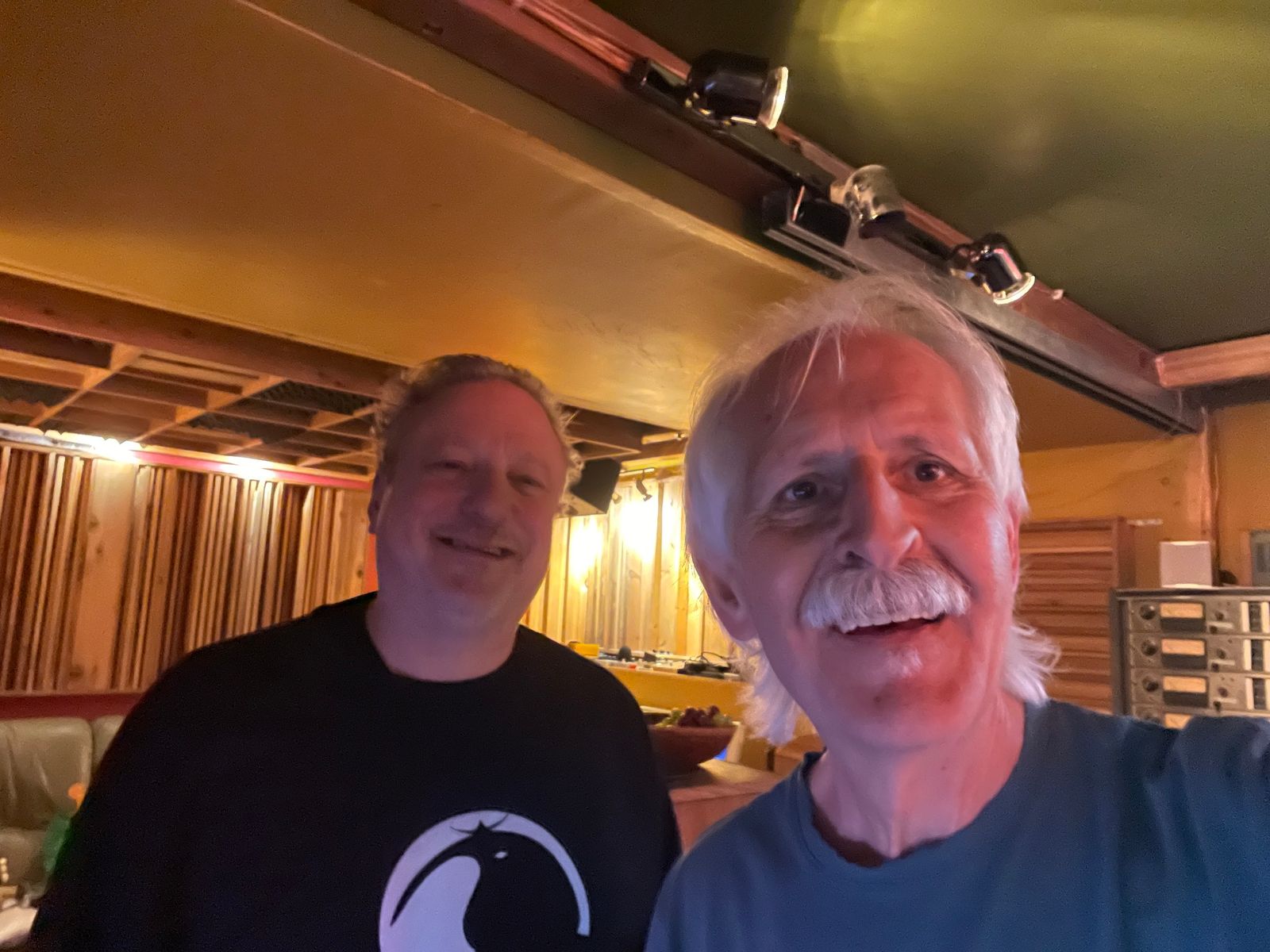 ProgSphere's tweet card. Prog Sphere's interview with Frank Smith and Phil Bova of Canadian progressive rock band Halcyon Phase, featured on Progotronics 47.