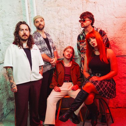 Tweet card summary image