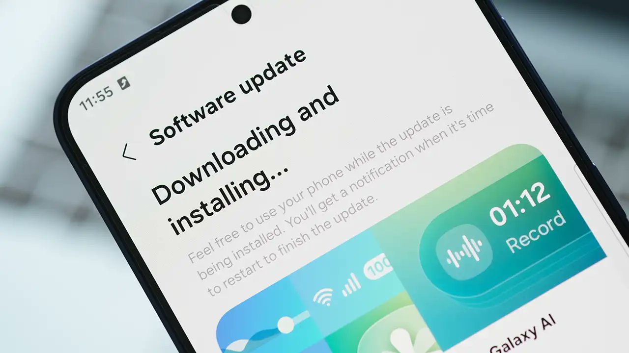 benchrs's tweet card. Samsung bez mnogo medijske buke proširuje podršku od 7 godina softverskih ažuriranja na sve više uređaja, uključujući i mid-range modele kao Galaxy A36, A56 i Tab A11 seriju