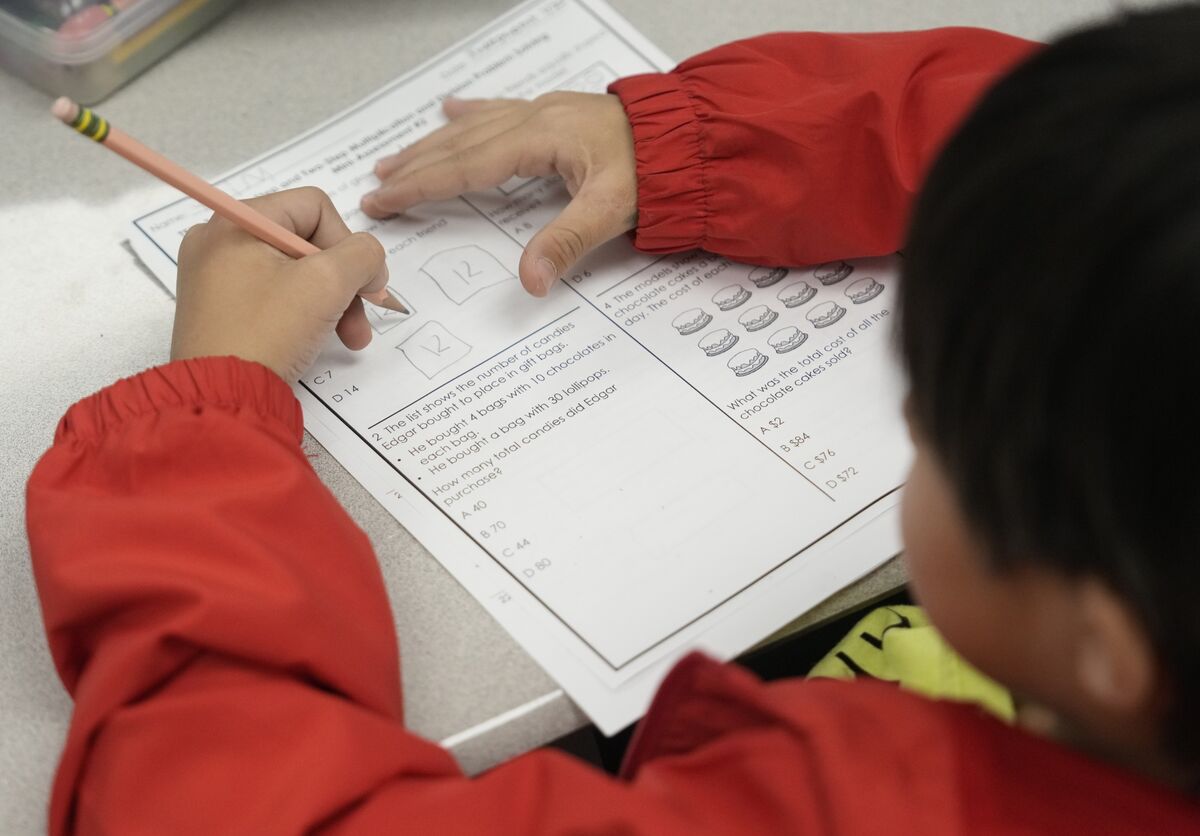 mathillustrated's tweet card. Math scores in the US have been so bad for so long that teachers could be forgiven for trying anything to improve them. Unfortunately, many of the strategies they’re using could be making things...