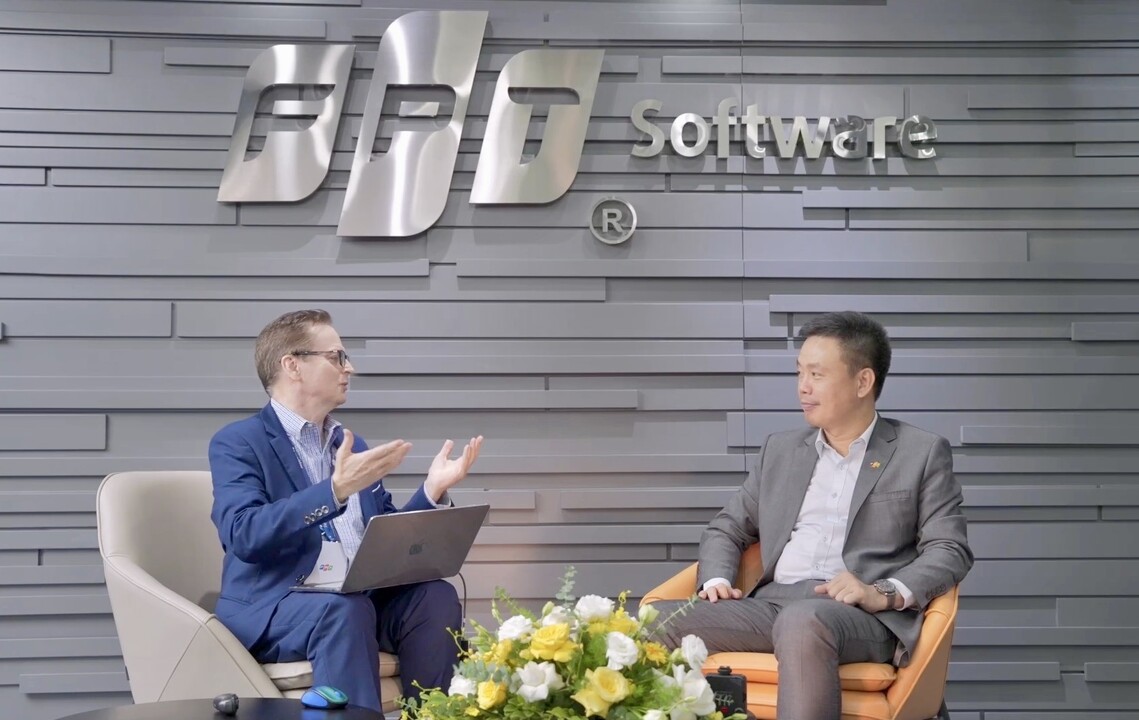 eric_kavanagh's tweet card. Harold Sinnott interviews Pham Minh Tuan, CEO of FPT Software in Hanoi, Vietnam, discussing FPT's approach to digital transformation and the importance of people, technology, and business transform...