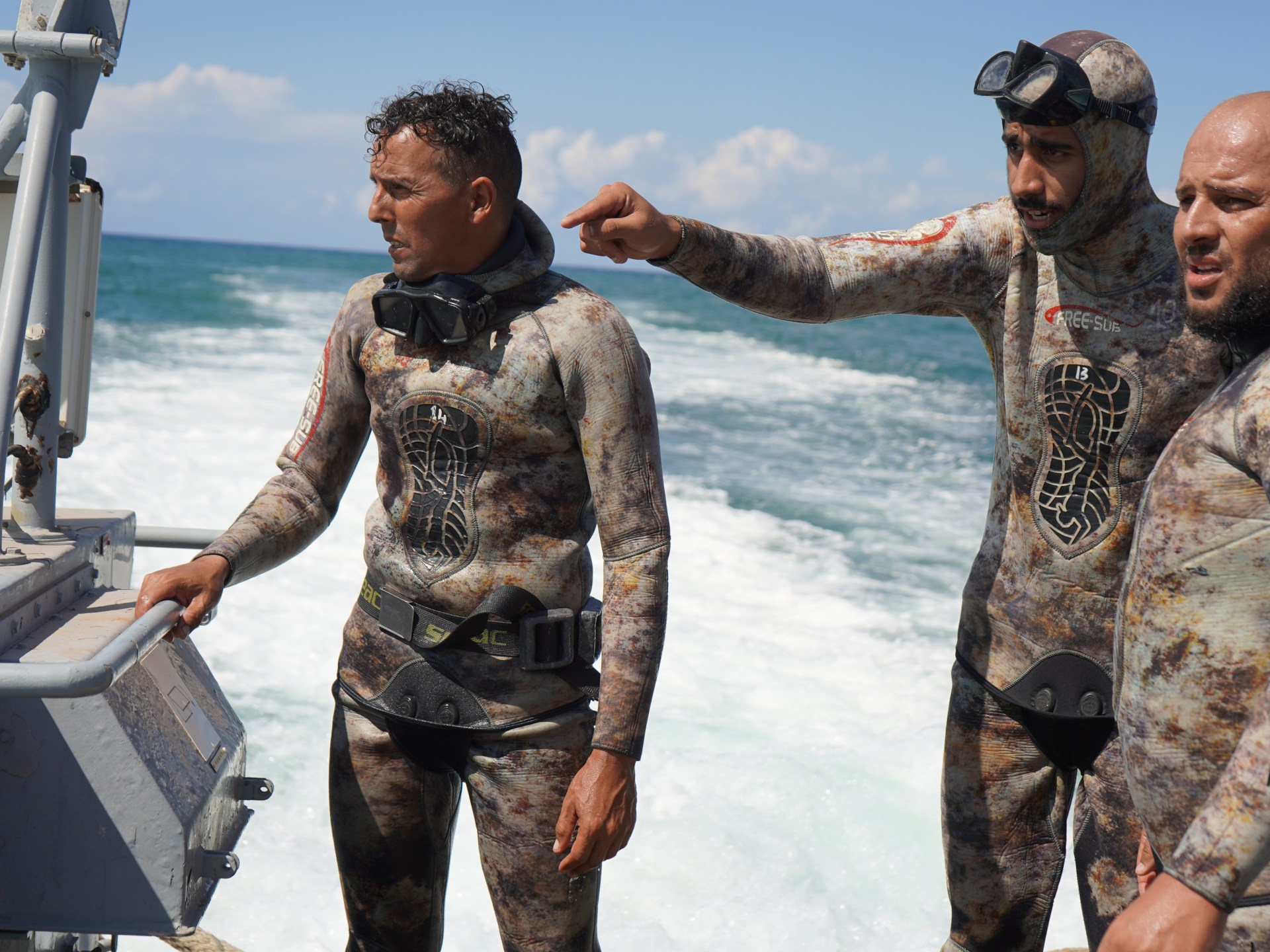 Libya's tweet card. Libyan divers are left to find bodies still missing at sea after most international relief teams left.