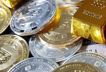 gujratsamachar's tweet card. Gold and silver ornaments along with cash totalling ₹4.62 lakh were stolen from a residence in Om Shantinagar Society, Vejalpur in Ahmedabad, after an unidentified burglar allegedly broke open the...