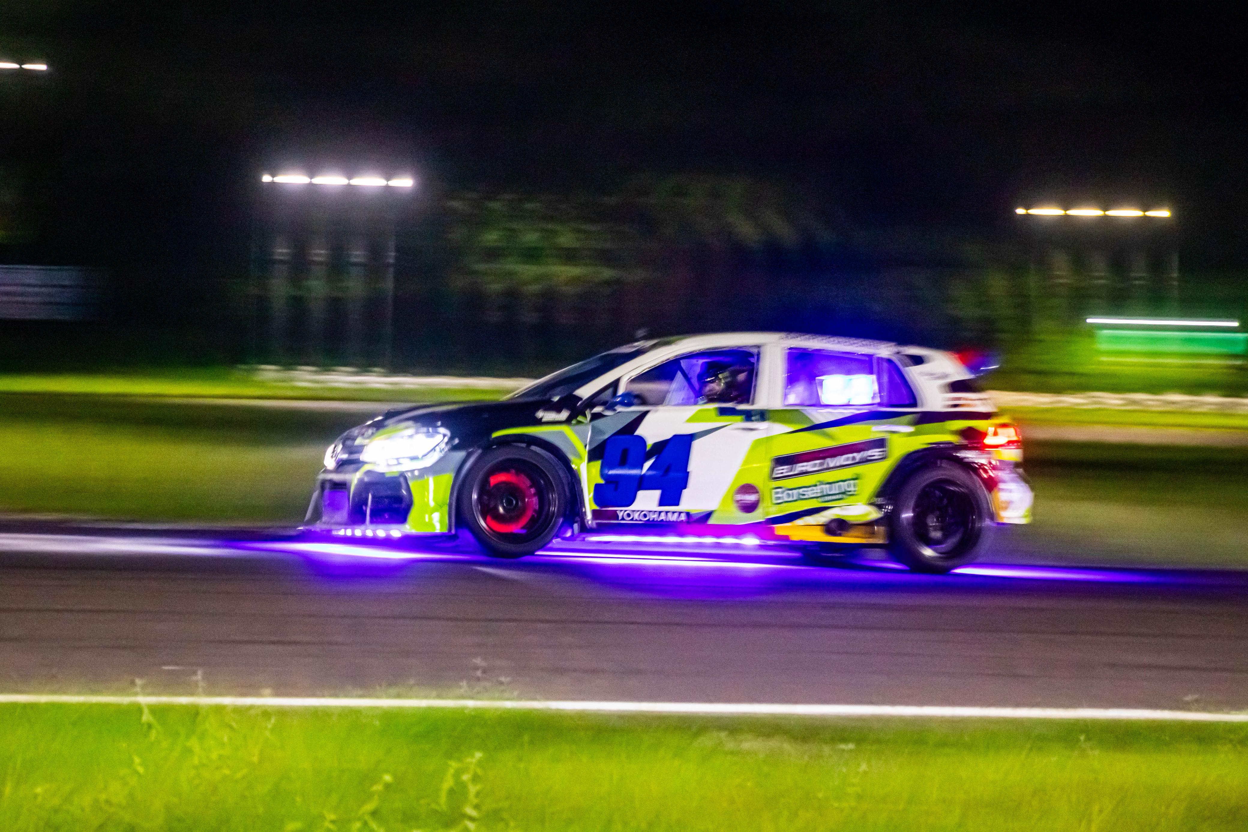 AntorchaDeporte's tweet card. Un espectáculo nocturno de talla internacional, velocidad, nuevo récord de pista, cientos de personas en los graderíos, y adrenalina pura, fue el marco perfecto que se vivió la noche de este sábado...