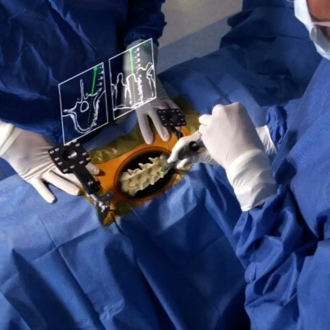 GuidedSolutions's tweet card. Medical Device News by Guided Solutions | The US Food and Drug Administration (FDA) has granted 510(k) clearance to Augmedics’ new augmented reality (AR) headset, X2, designed for use with the