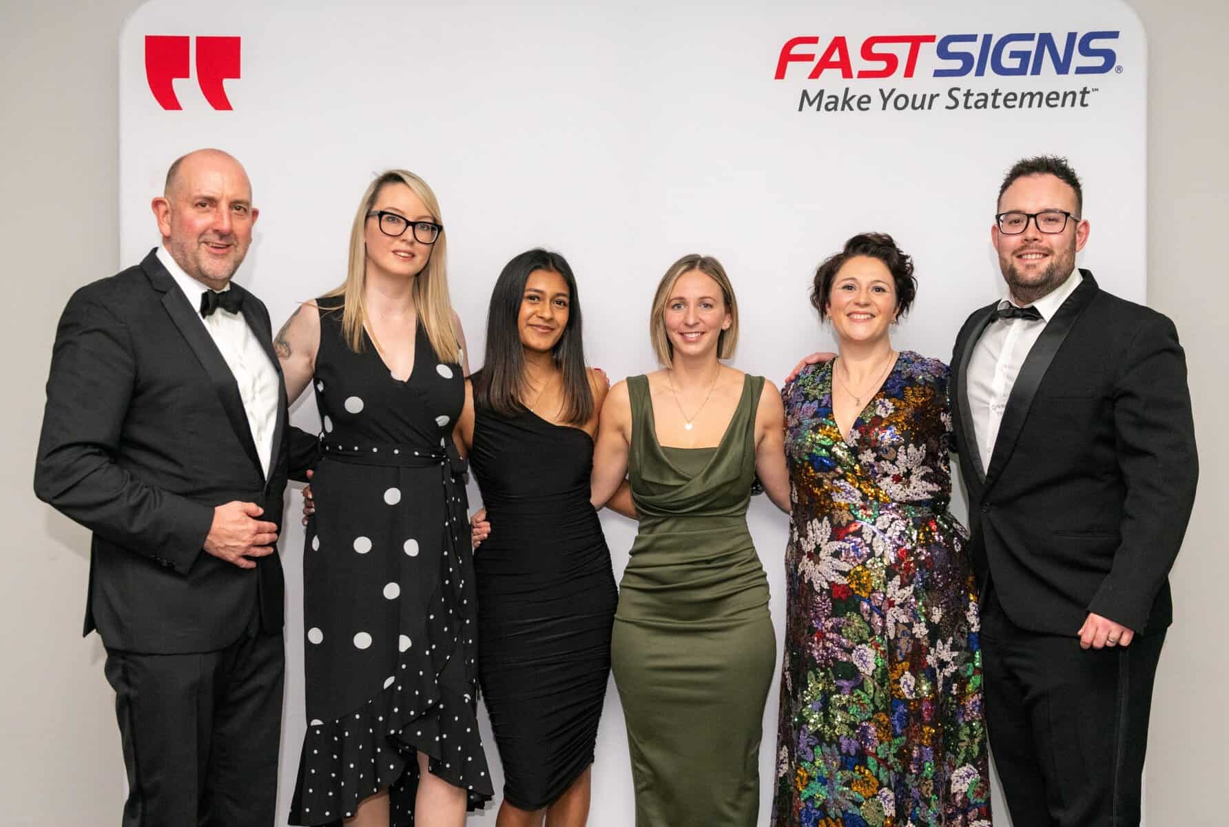 SignUpdate's tweet card. FASTSIGNS UK celebrated 30 years of rolling out its franchise model at the beginning of the summer. Managing editor, Melanie Attlesey, caught up with UK