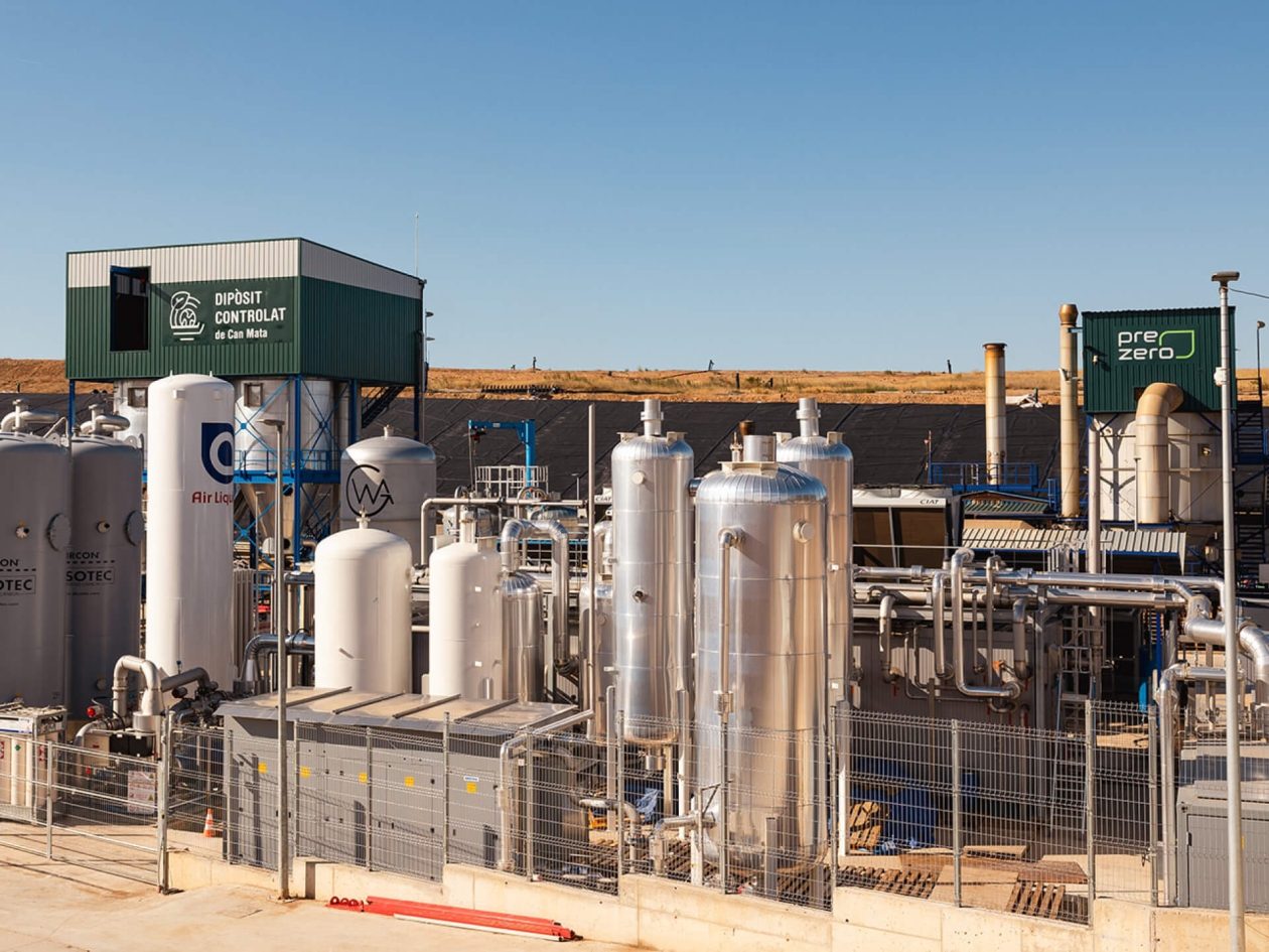 PreZero_ES's tweet card. Se pone en marcha el primer reverse flow en Can Mata ✔️ para inyectar biometano en la red gasista ► Más información aquí