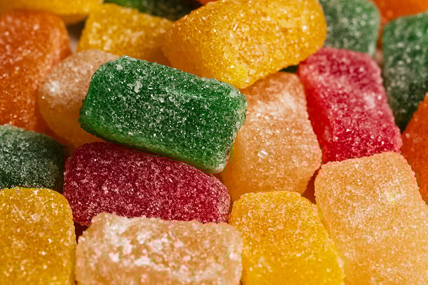 extractlabs's tweet card. Looking for unique CBD gummy flavors? Explore these 10 fun and simple recipes to customize your gummies with bold, fruity, and refreshing twists.