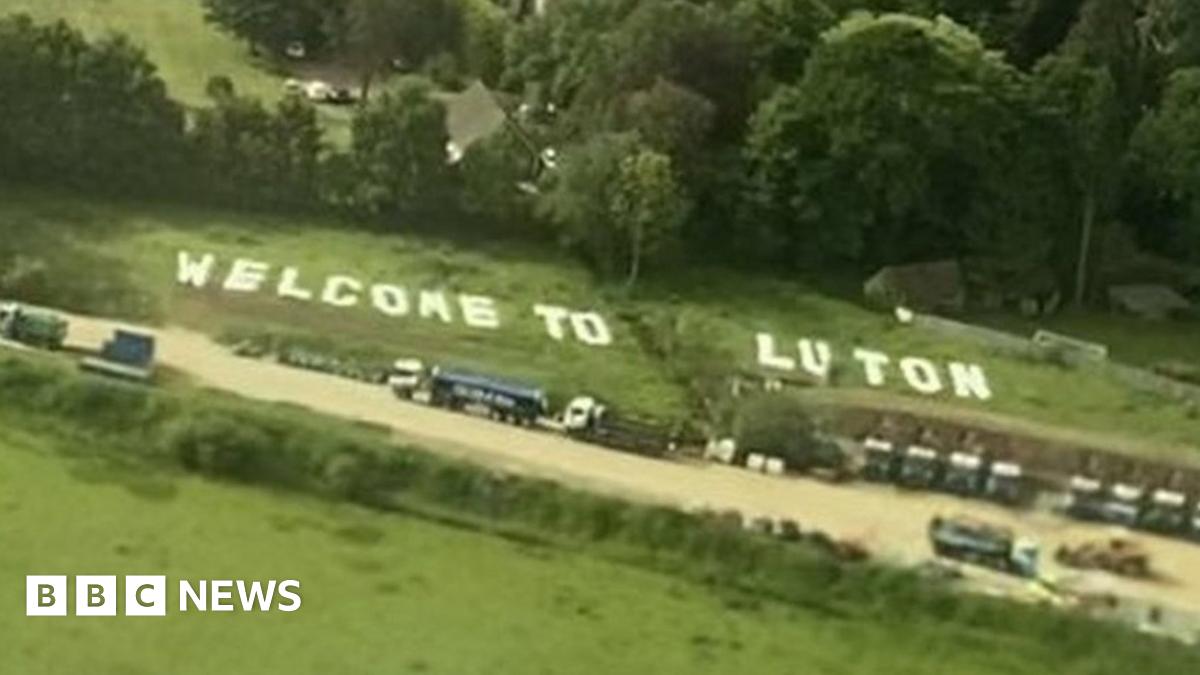 TweetbugPR's tweet card. YouTuber, Max Fosh, says the "prank" is to put smiles on faces and is sorry for any confusion caused.