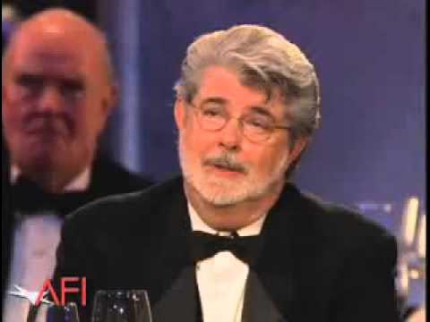 AREA1PROGRAMING's tweet card. William Shatner canta 'My way' a George Lucas