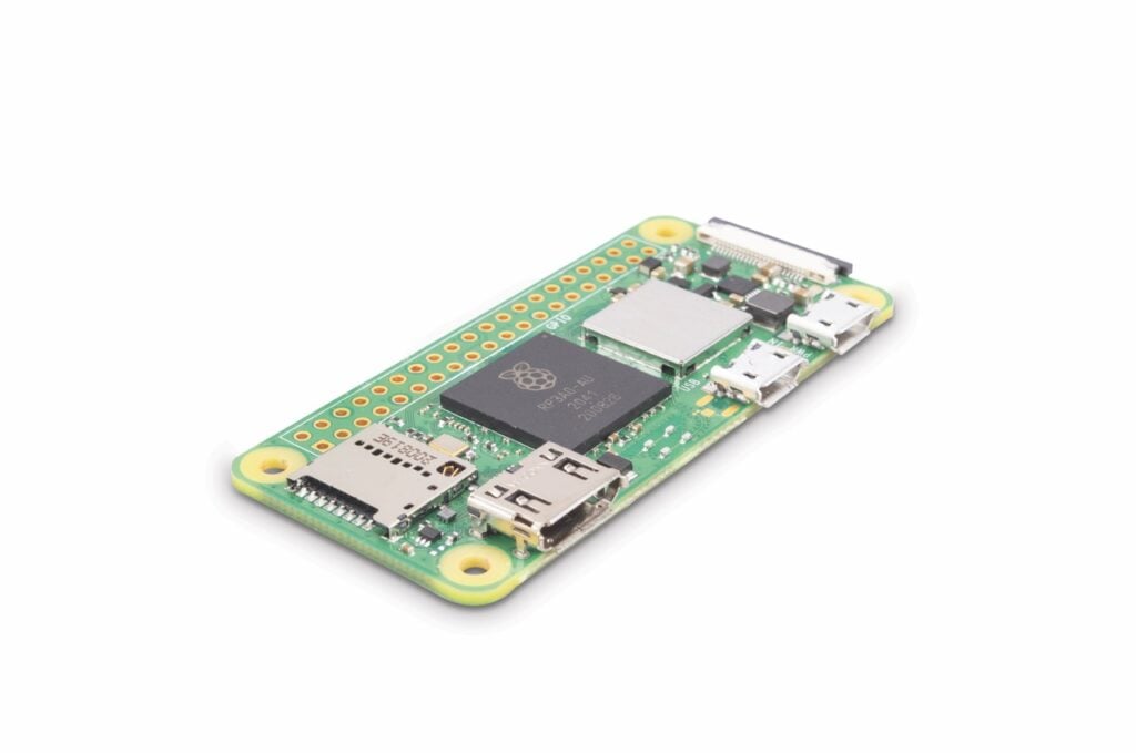Raspberry_Pi's tweet card. Exploring what the compact, low-cost Raspberry Pi Zero is capable of, and the types of projects you can use it for.