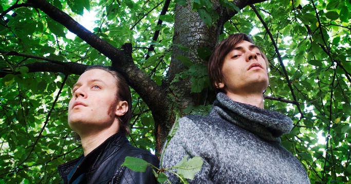 DagensNyhetRSS's tweet card. Mando Diao sänker volymen – och sjunger på svenska. På nya albumet ”Infruset” har Borlängerockarna satt musik till Gustaf Frödings dikter.