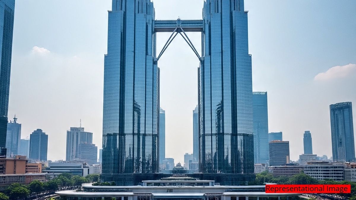 NewsFirstprime's tweet card. Karnataka likely to drop ₹1,500-crore twin tower project at Majestic after repeated tender failures and growing concerns over cost, traffic, and technical feasibility. BENGALURU TOP NEWS