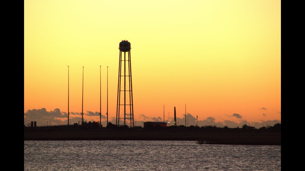spacepat_o's tweet card. Rocket Lab Electron HASTE Launch from Wallops Island
