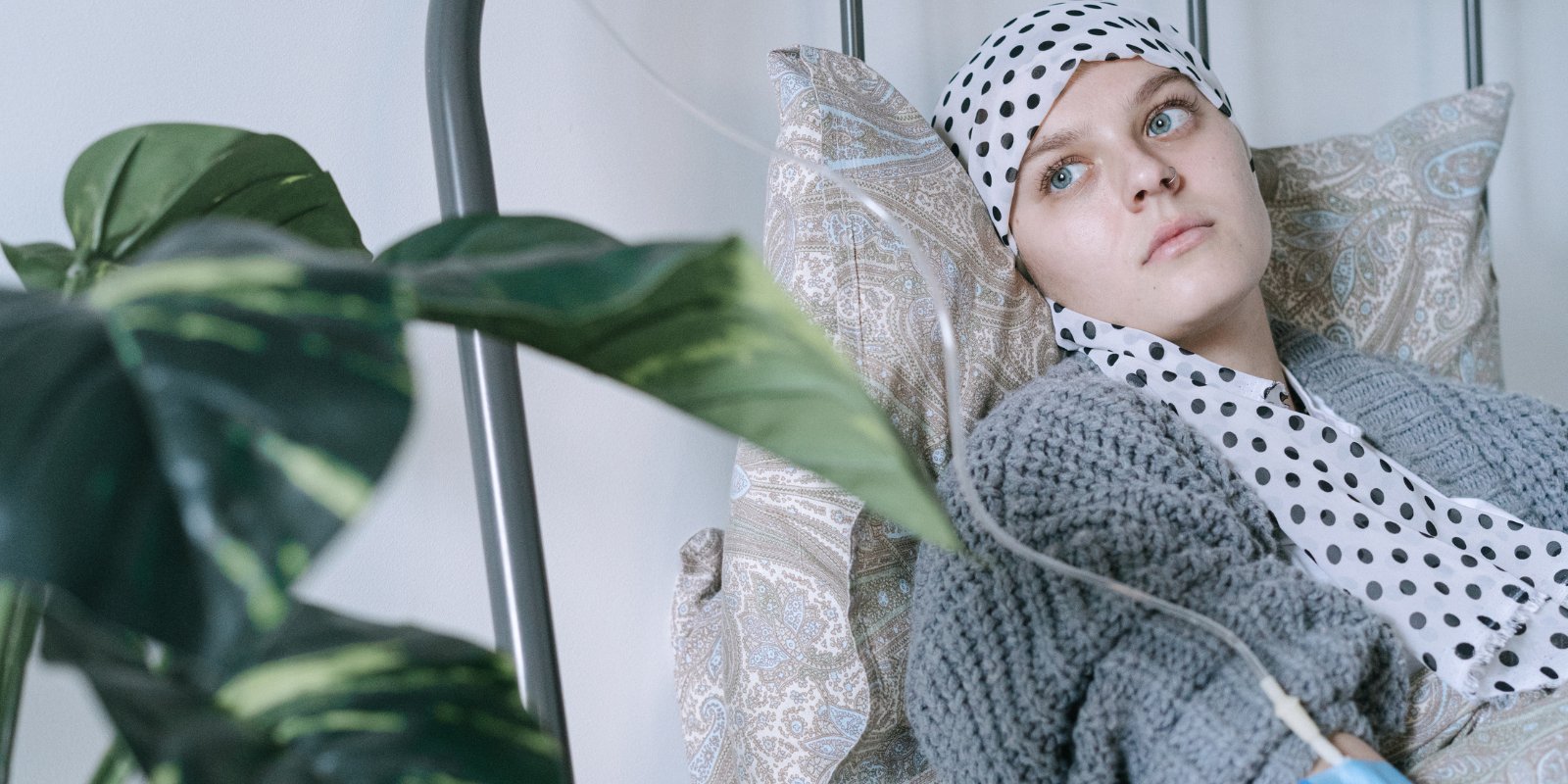 CUCancerCenter's tweet card. CU Cancer Center member Steven Ahrendt, MD, reflects on new research finding that 1 in every 3 appendix cancers is diagnosed in adults younger than 50.