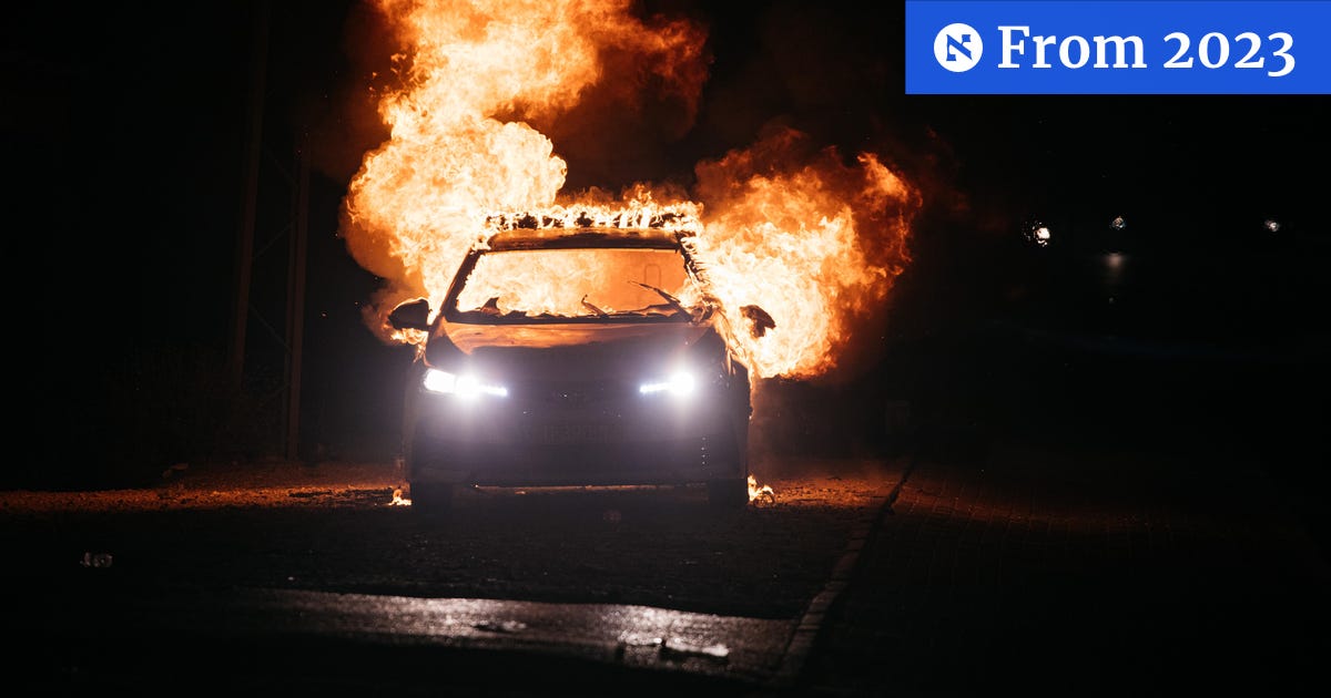 haaretzcom's tweet card. ***