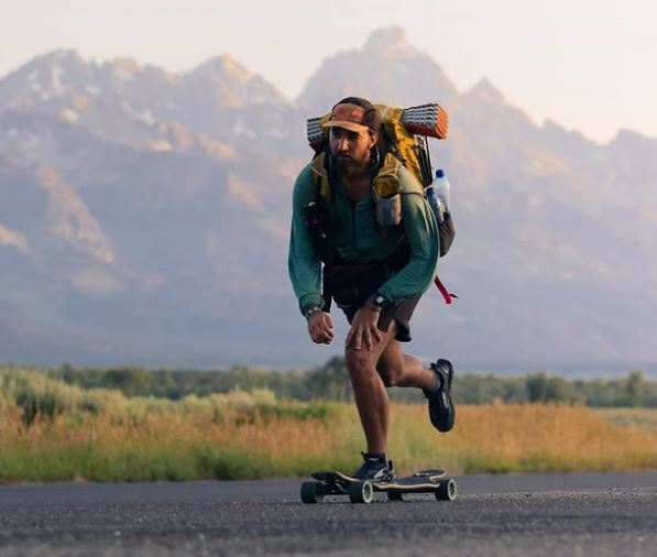 ExplorersWeb's tweet card. Florida skateboarder Justin Bright is more than 2,600km into an attempt to skate from Mexico to Alaska along a route he designed himself.