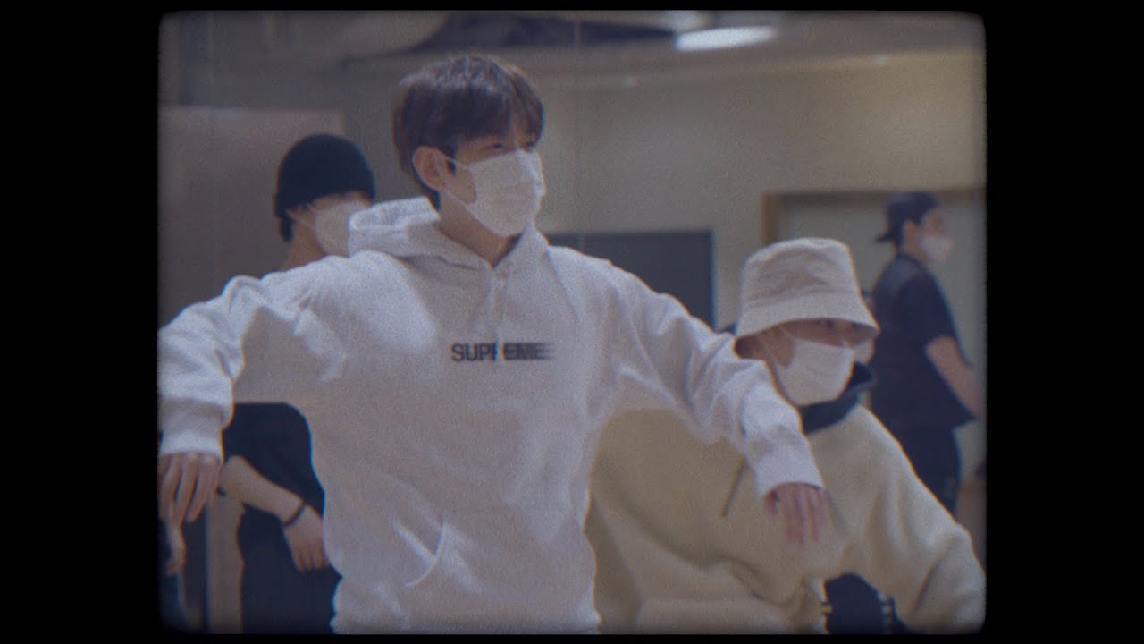 weareoneEXO's tweet card. EXO 엑소 '지켜줄게 (Just as usual)' Special Video