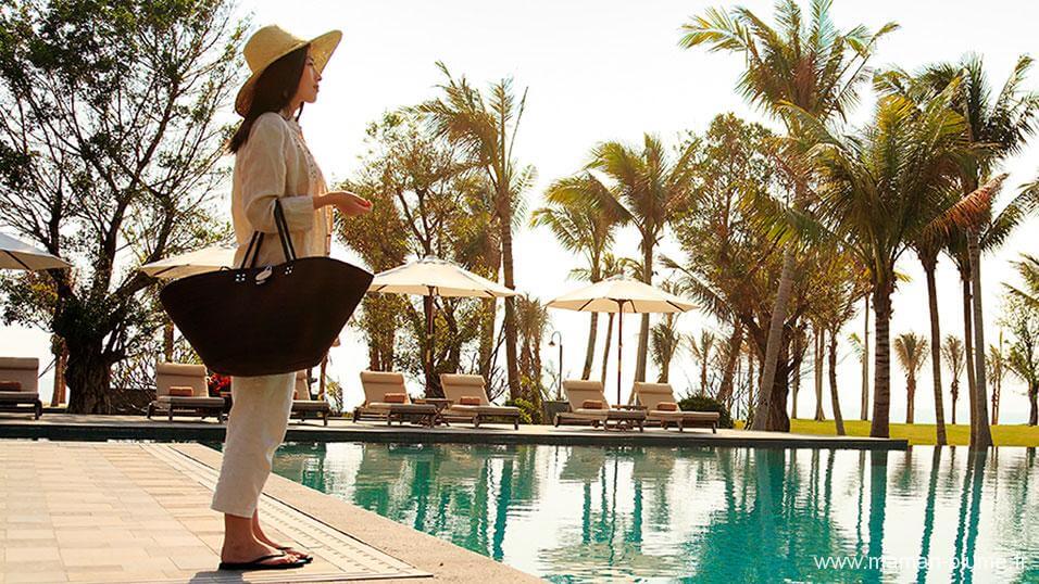 BlogMamanPlume's tweet card. Aujourd’hui je voulais vous partager un bon plan ! Les lots seront des bons d’achats de 100 à 1000 € dans les hôtels et restaurants Novotel ! Le principe du…