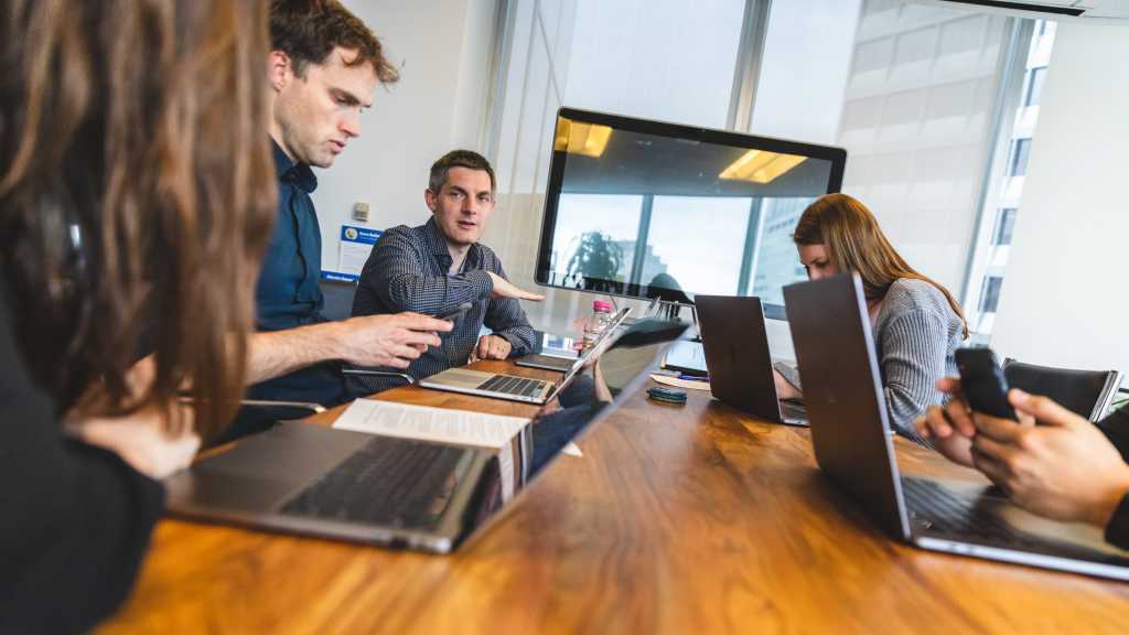 howbit's tweet card. Coinbase wurde von Cyberkriminellen erpresst – und schlug zurück. Philip Martin, langjähriger Chief Security Officer des Kryptoriesen, gewährt einen Blick hinter die Kulissen.