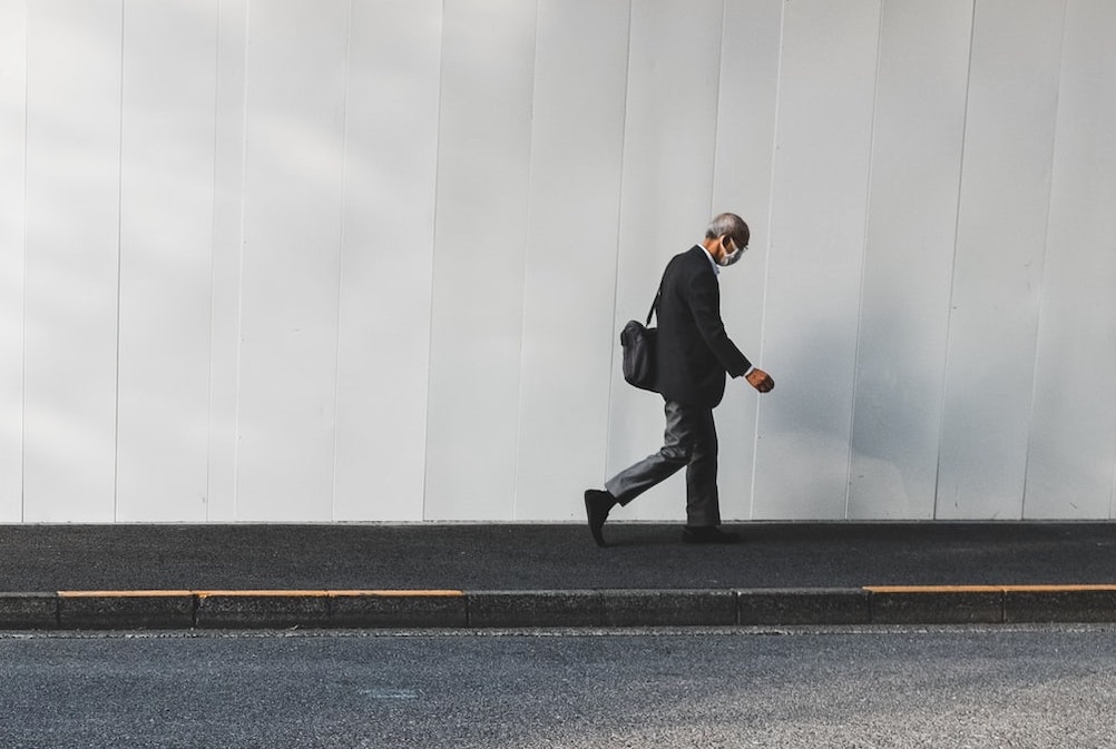 jacobin's tweet card. Twenty-five Republican-led states have cut unemployment benefits, doing enormous damage to millions of workers. And in 40 days, 20 million more workers will lose their unemployment if Democrats don't...