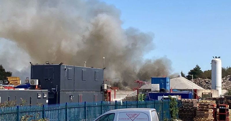 Tweet card summary image