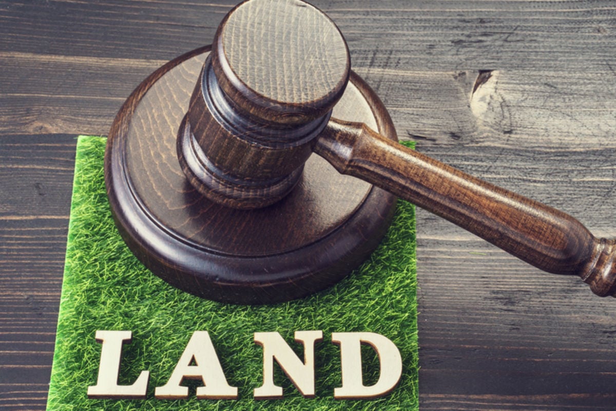 mwathane's tweet card. The man claimed he paid Sh197,000 of the Sh200,000 purchase price.